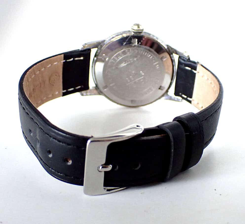 Majex 17 Jewel Mechanical Circa 1960's Swiss Made - Image 4