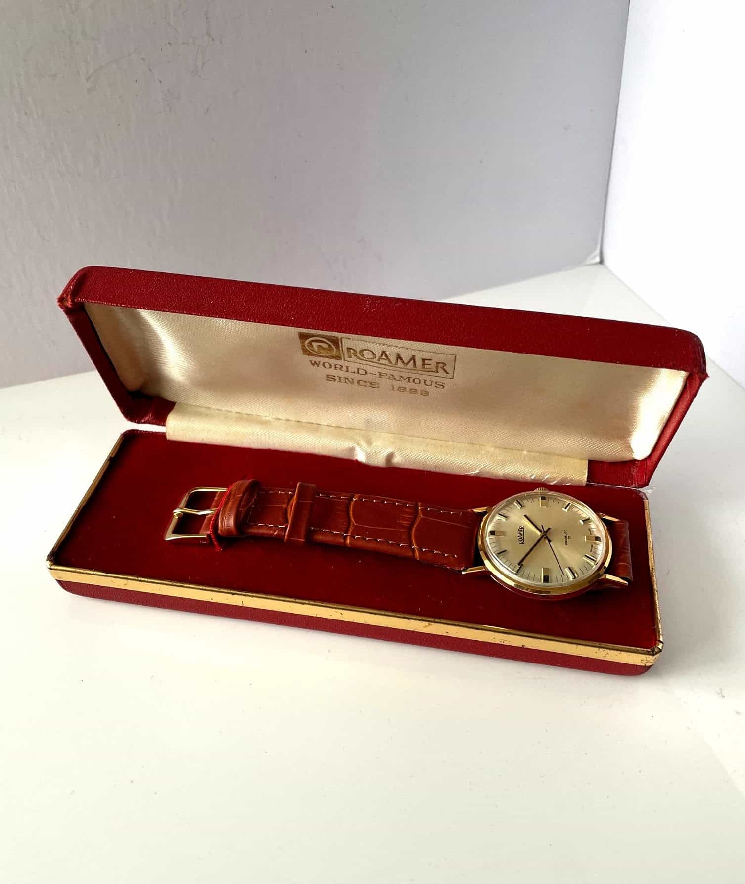 Roamer Boxed 9ct Presentation Watch Circa 1975 - Pay with Klarna - Image 2