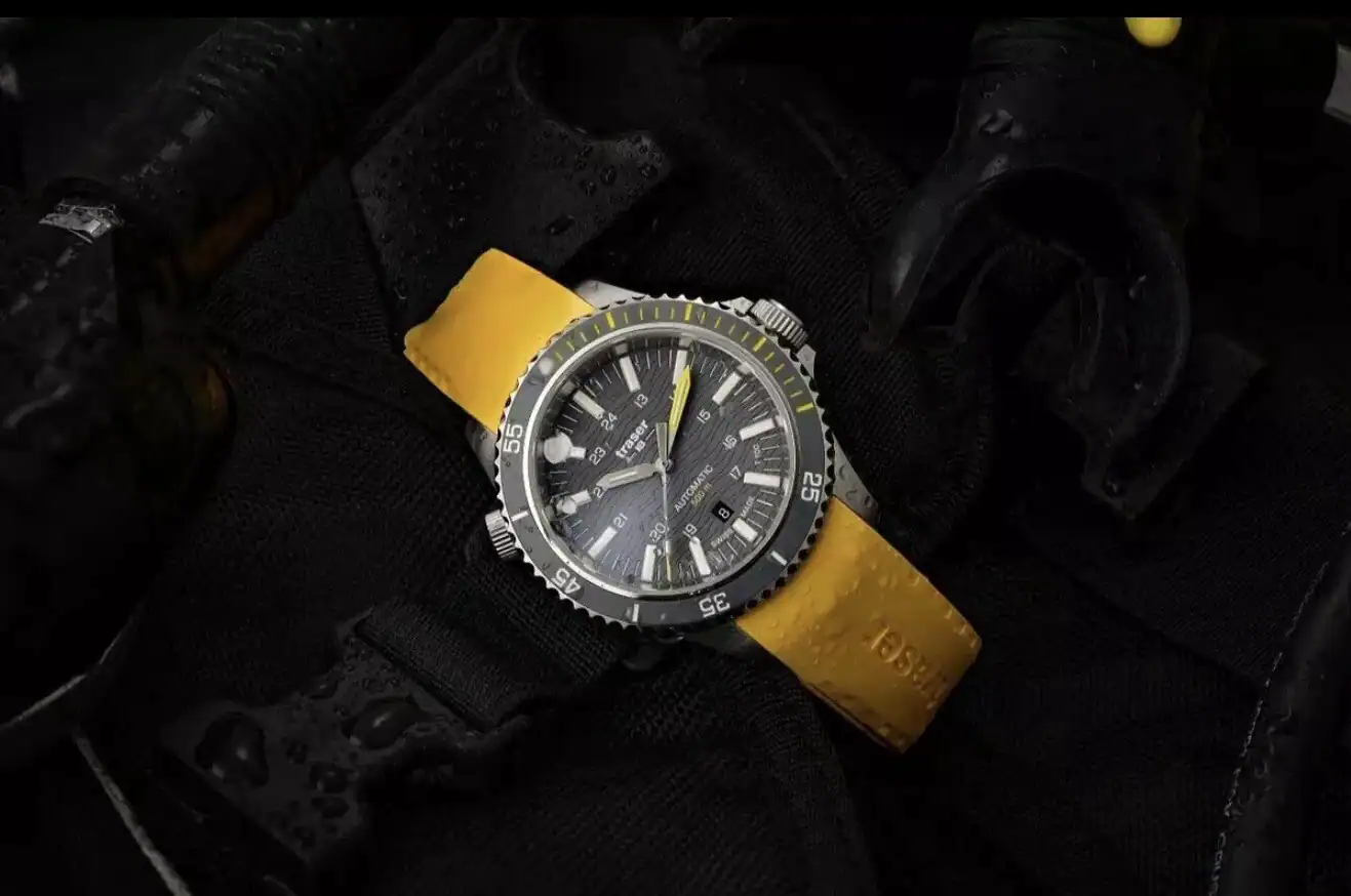 Traser H3 110329 P67 Diver Automatic T100 Grey - The 'Illegal' Watch - Image 4